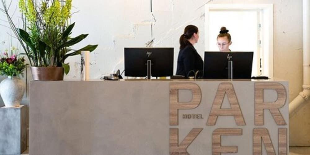 Thon Partner Hotel Parken クリスティアンサン エクステリア 写真