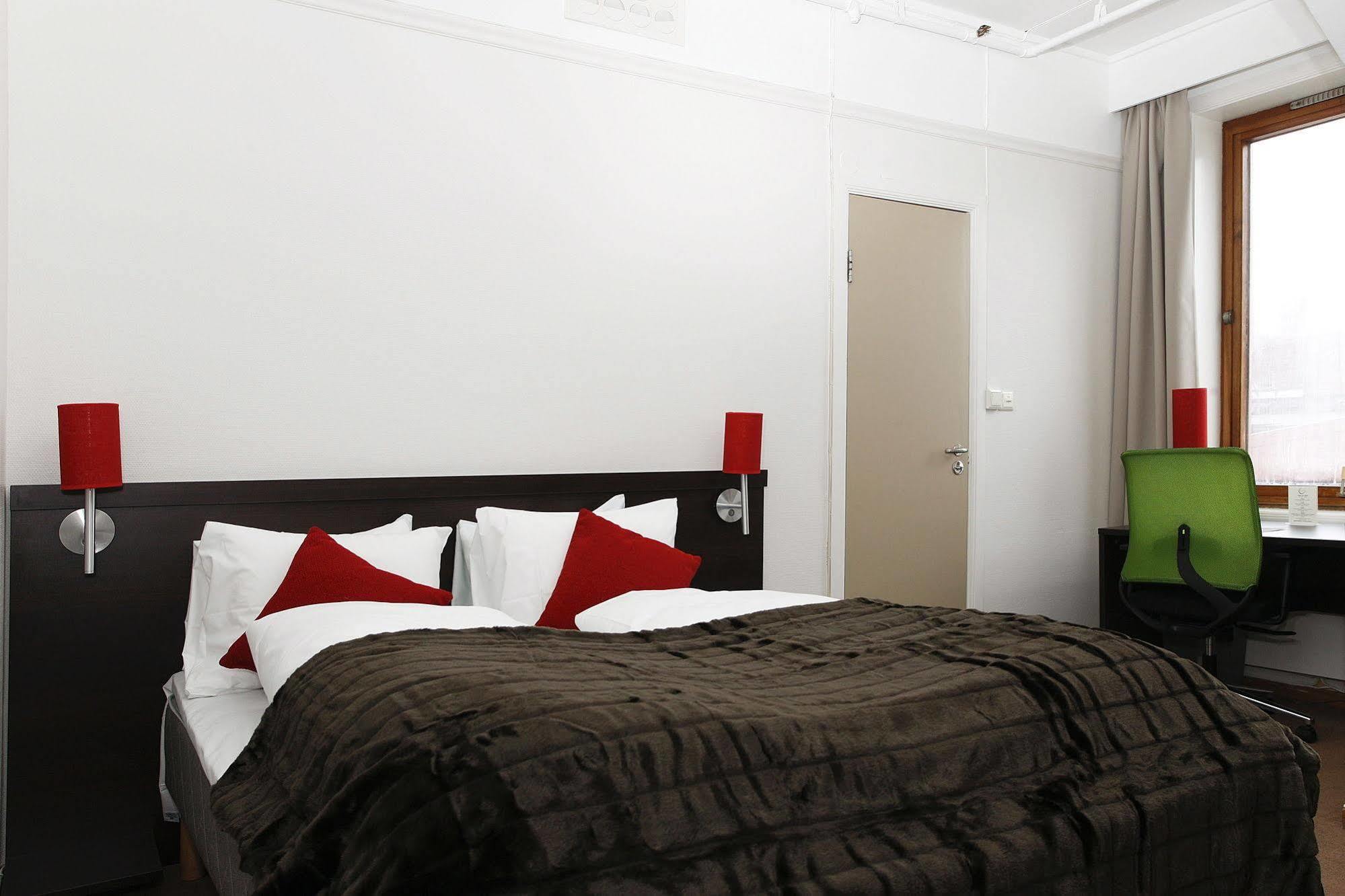 Thon Partner Hotel Parken クリスティアンサン エクステリア 写真