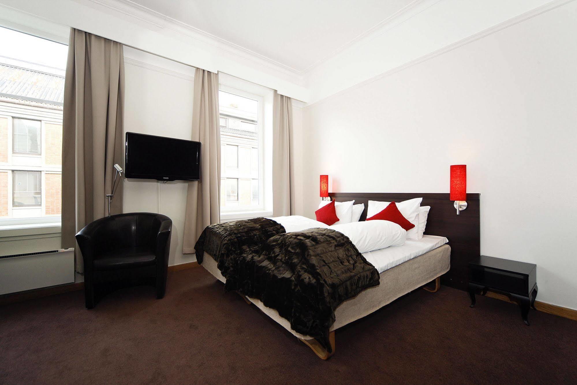 Thon Partner Hotel Parken クリスティアンサン エクステリア 写真