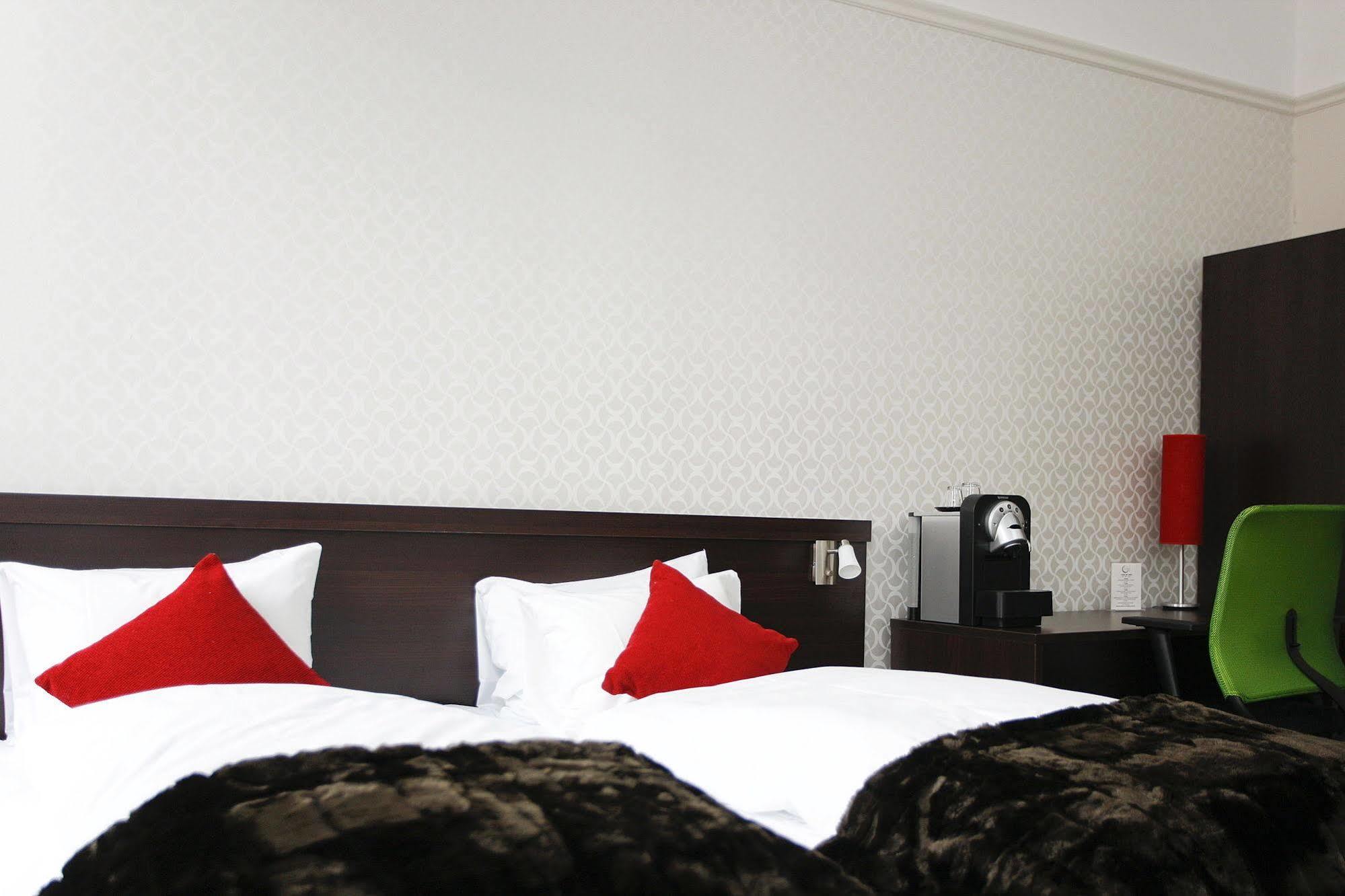 Thon Partner Hotel Parken クリスティアンサン エクステリア 写真